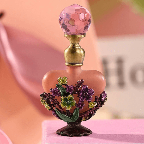 Retro Vintage Bloom – Perfume & Oil Bottle | Dubai-Inspired Design