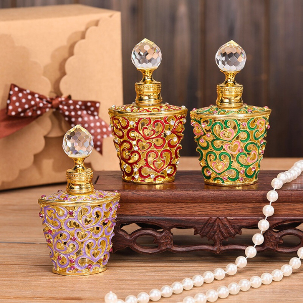 Retro Vintage Bloom – Perfume & Oil Bottle | Dubai-Inspired Design