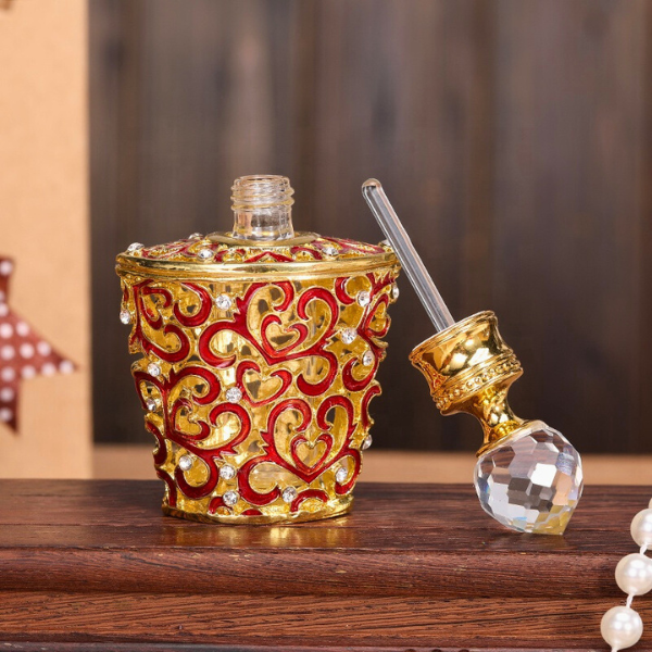 Retro Vintage Bloom – Perfume & Oil Bottle | Dubai-Inspired Design